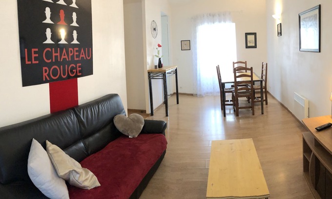 Carcassonne Apartment | Two-Room Apartment (42 m2) in the heart of a Carcassonnais village
