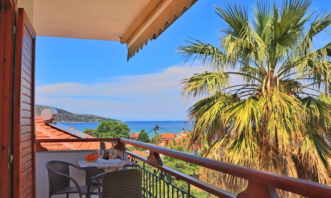Chrisi Akti Apartment | Two steps away from the beach - Thasos
