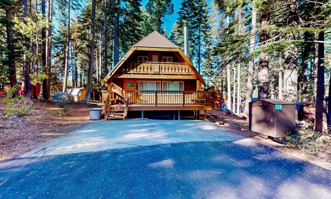 Comstock Acres Cabin | Two-story dog-friendly cabin with a wood fireplace, washer/dryer, & decks