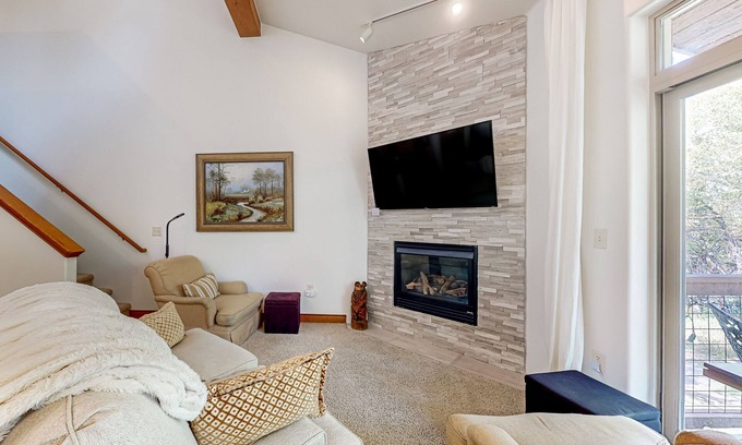Willow Grove Condo | Two-story, riverfront condo with balcony & fireplace - close to everything