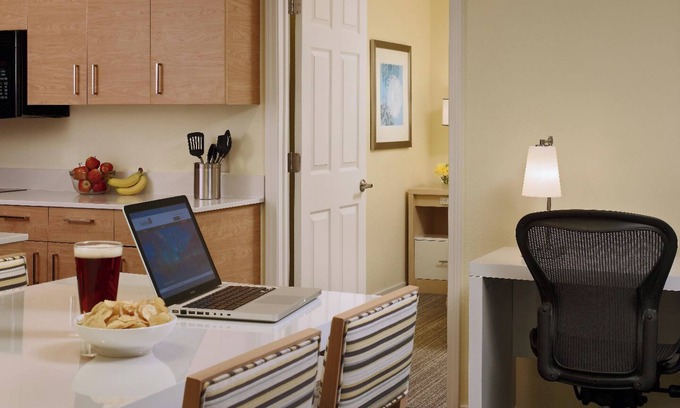 Somerset Hotel | Two Suites with Full Kitchen, Pool & Gym Close to Rutgers University