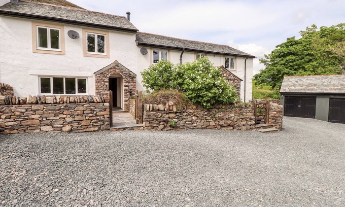 Mosedale Cottage | TWO TOWN END, pet friendly, character holiday cottage in Mungrisdale