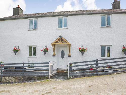 Gwynedd- Snowdonia House | Ty Nant