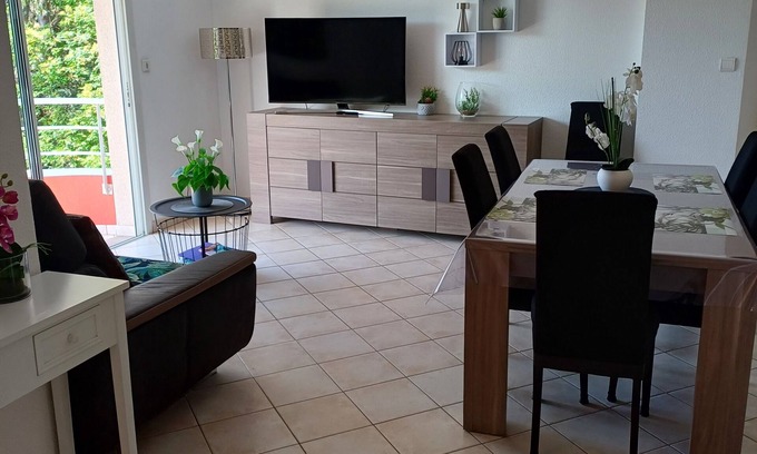 Vals-les-Bains Apartment | Type 3 apartment in secure, quiet residence