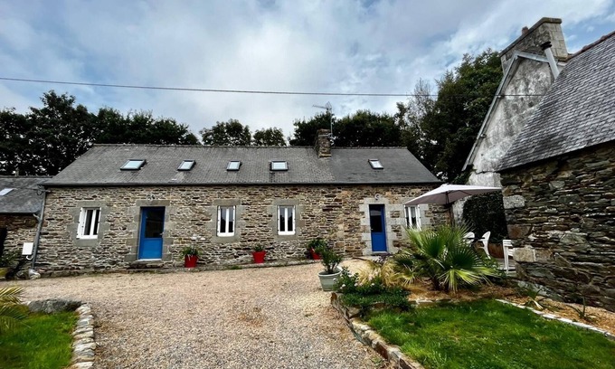 Lanmerin House | Typical Breton house in the Lannion region between sea and countryside in a quiet location