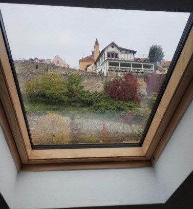 Loket Apartment | Ubytování pod Jezem