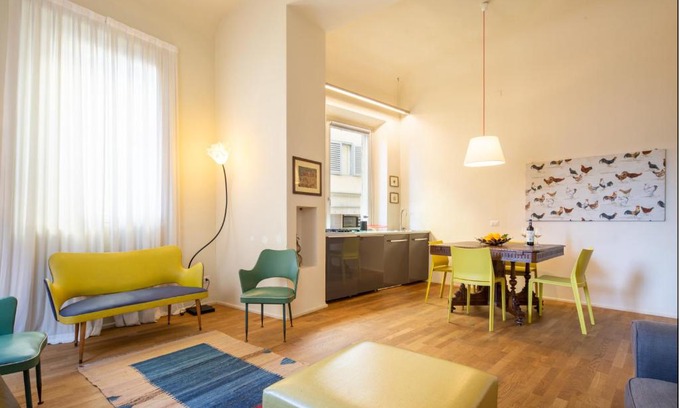 Santa Croce Apartment | Uffizi Suite B