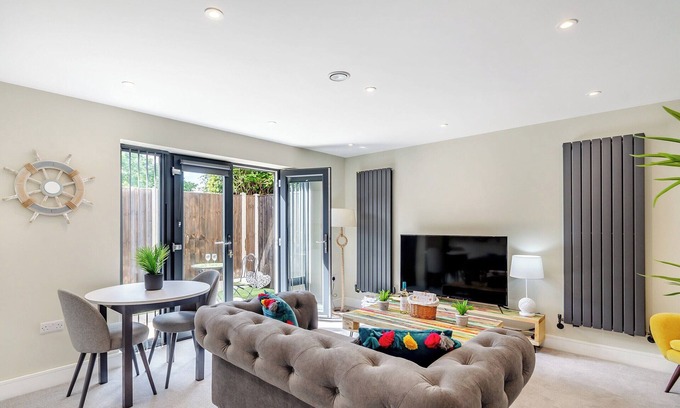 Scarborough Cottage | UK40240-The Bluebell