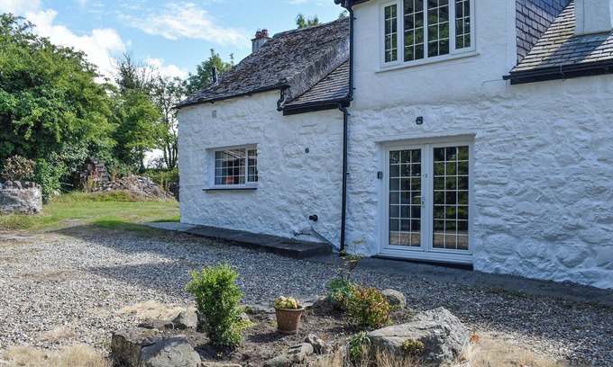Brynsiencyn Cottage | UK40278 - Llys Elen One