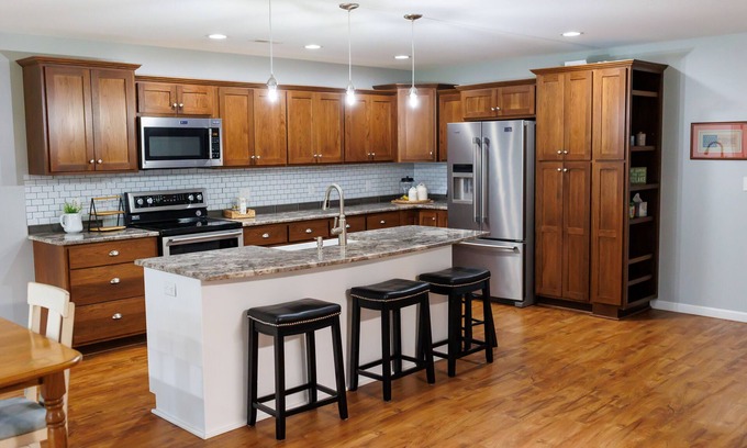 Lakewood  Shelby County House | Ultimate Country Home with a 4800 sq.ft shed- pickle ball, corn hole, and more!