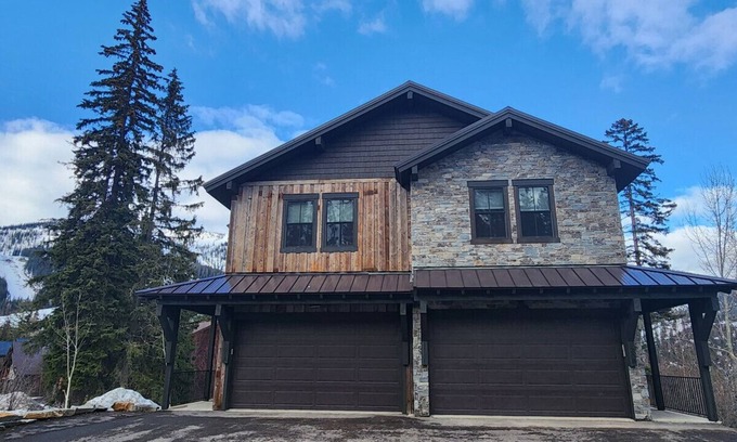 Whitefish House | Ultimate Whitefish Mountain Home, Sleeps 44, 17BD 12BA, Incredible Space!