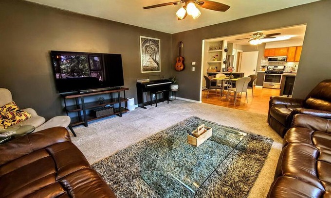 Boyne City House | Ultra Comfy, Spotless & Spacious, Private Home in Boyne, Dogs Ok, Walk to Town