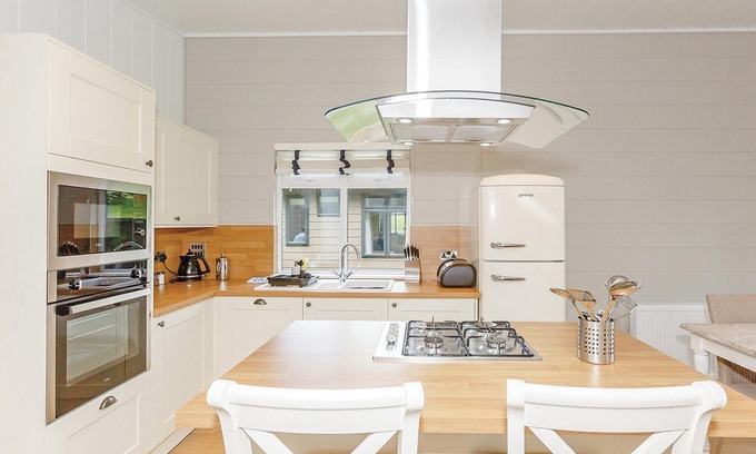 Aysgarth Ski Chalet | Ultra spacious luxurious lodge set in a secluded corner within the park.