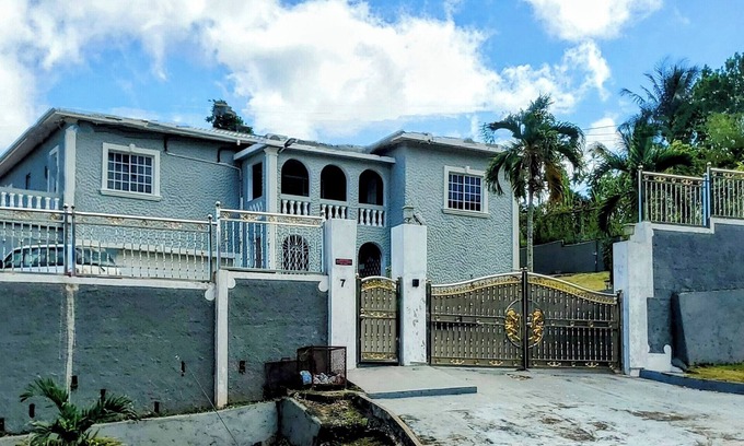 Mandeville Villa | Unforgettable Escape: Nestled in the tranquil and cool hills of Mandeville