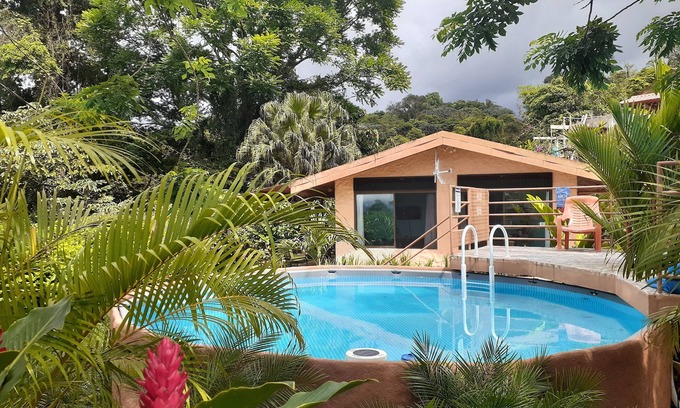 La Fortuna House | Unique Jungle Villa for 5, Fantastic Views, Jacuzzi Hot Tub & Private Pool!