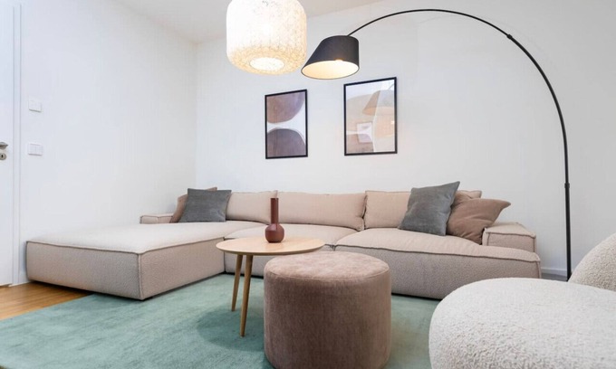 Innere Vorstadt Apartment | UNiQE Apartments 3R 104m2 | city center+free parking