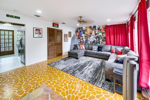 North San Antonio - SAT House | Unique and Stylish San Antonio Home with Deck!