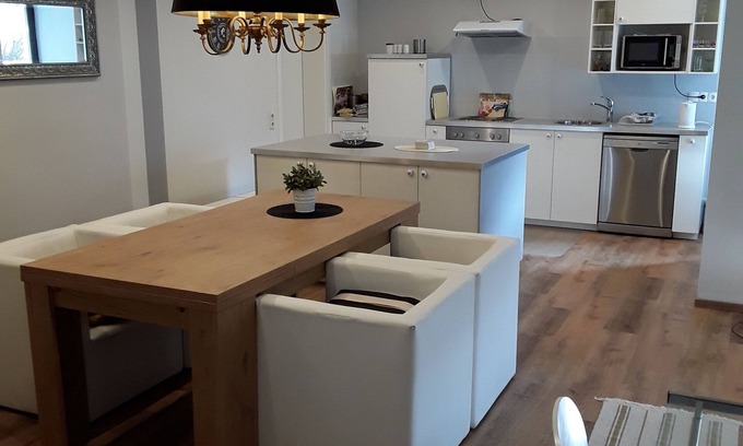 Sankt Ingbert Apartment | "Unique apartment with 2 bedrooms and wallbox for electric car"