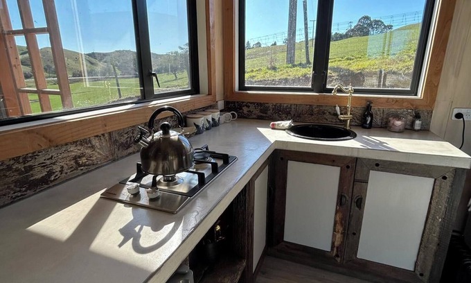 Ngatimoti Other | Unique Cottage/Rural Retreat! surrounded in wildlife/close to Local attractions