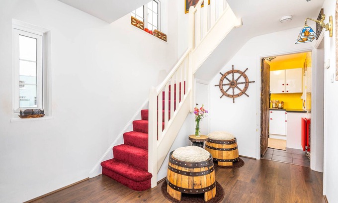 Mabe Cottage | Unique Pirate Cottage in Penryn, Falmouth with hot tub, sleeps max 8
