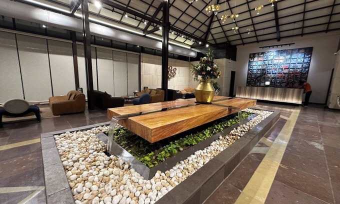 Valsad Hotel | Unique Resort & Lifestyle