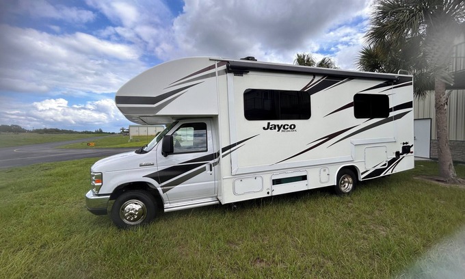 Plymouth House | Unique RV Stay on Airport property