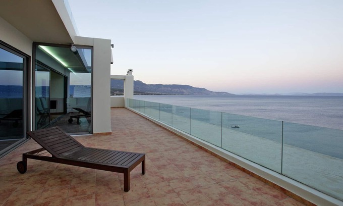 Agii Theodori Apartment | Unique Sea View Apartment