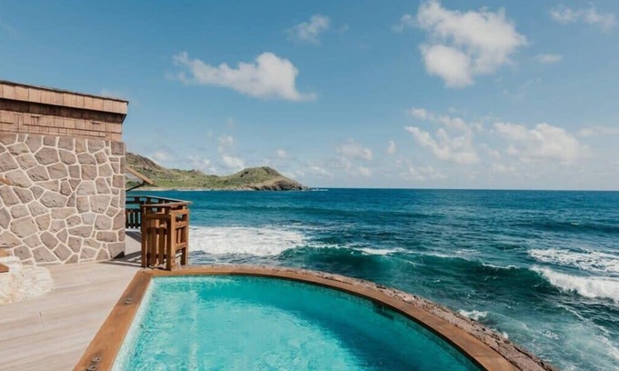 Toiny Villa | Unique Villa Offering Vast Spaces