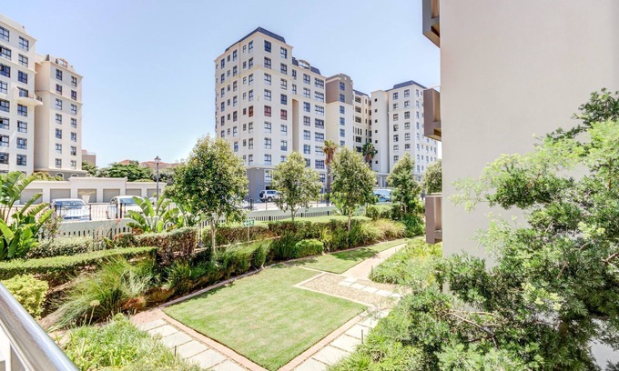 Century City Apartment | UniqueStay Mayfair Apartment 139