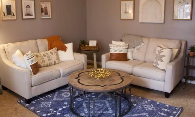 Tomah Apartment | Unit 2 Cozy 2 Bedroom w/Hot Tub