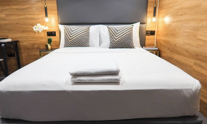 Singapore River Apartment | Unit 3.403