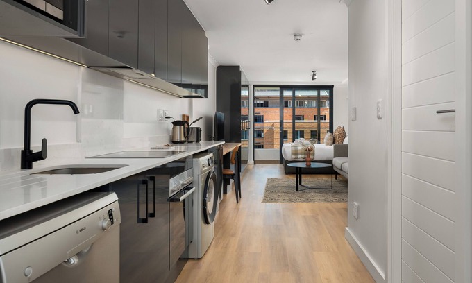 Claremont Apartment | Unit 630 Newlands Peak Studio Apartment