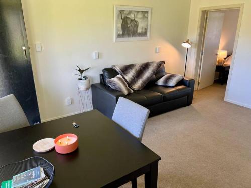 Otematata Apartment | Unit A9, Adorable holiday unit with stunning views
