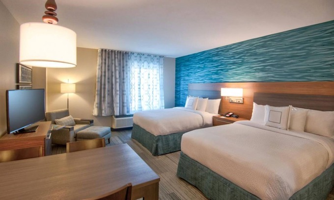 Flagami Hotel | Unit with Kitchenette! With Free Breakfast, Outdoor Pool, Onsite Parking!