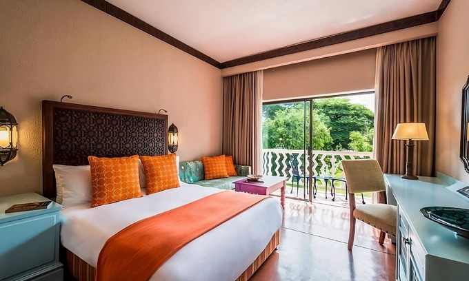 Livingstone Apartment | Unlimited Access to the Victoria Falls! Free Parking, Spa Center & Onsite Pool!