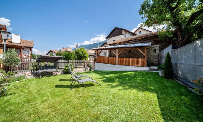 Laces House | 'Unterlanpacher Historic Refugium' with Mountain View, Garden & Terrace