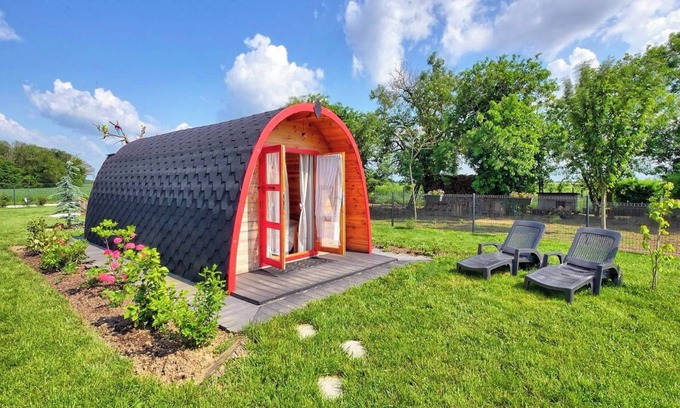 Les Hayes Bed & Breakfast | Unusual accommodation near troglodyte towns and the châteaux of the Loire Valley