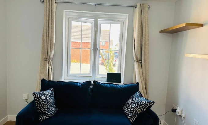 Corby House | Unwind in Style: Your Home Away From Home in Corby