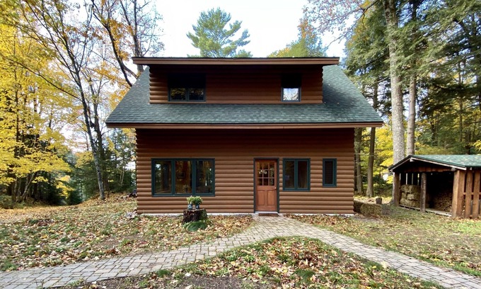 Cable Cabin | Up North Gem on Diamond lake in Bayfield County, Wisconsin