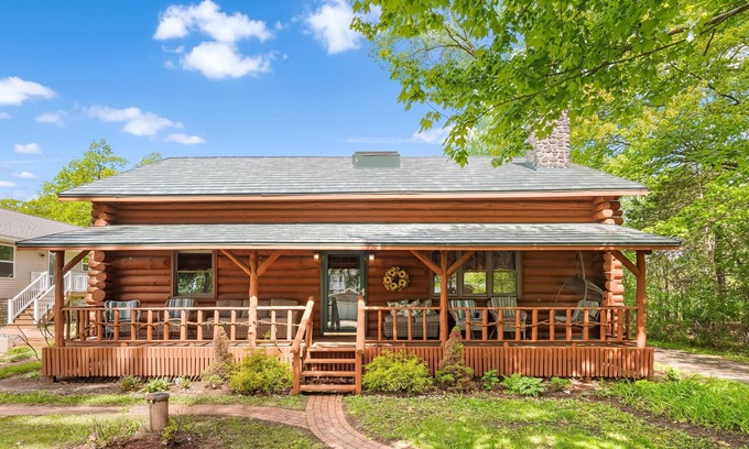Princeton Cabin | Updated Cabin with Green Lake access