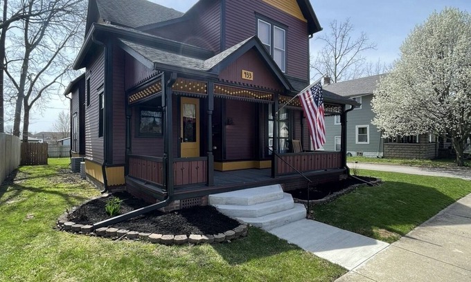 Greenfield House | Updated Historic Home, in the Heart of Greenfield. Walking distance to downtown!