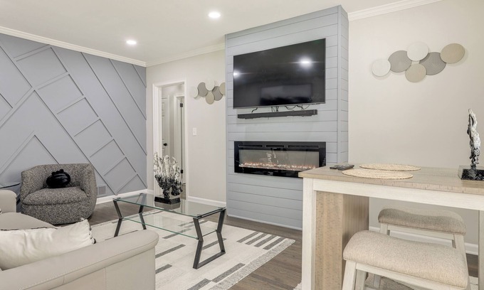 Piedmont Heights Apartment | Updated Piedmont Heights Apt - 5 Mi to Dtwn ATL!