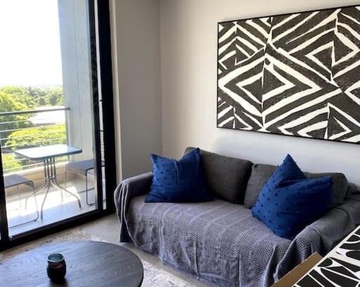 Windermere Apartment | Upmarket Modern 1 Bedroom Apartment