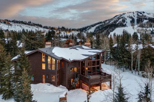 Deer Valley House | Upper Deer Valley Luxury w Hot Tub