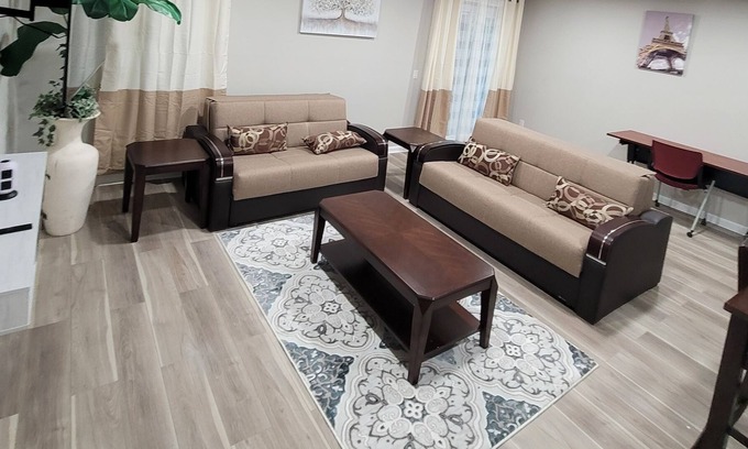Odenton House | Upscale 1 Bedroom Basement Apartment