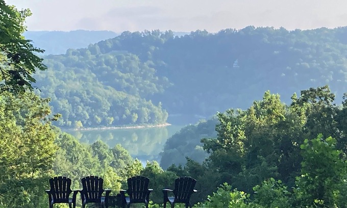 Smithville Cabin | Upscale CHL cabin with incredible year-round lake views - New Owners & Upgrades