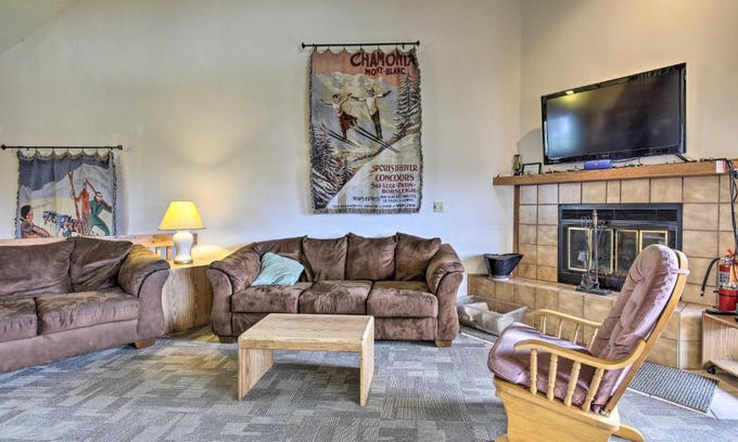Upson House | Upson Ski-InandSki-Out, End-Unit Cabin with Fireplace!