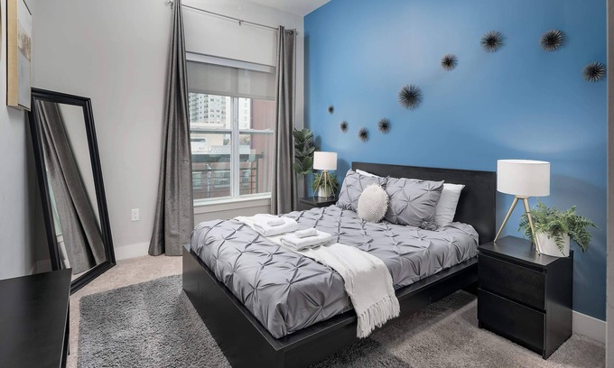 Third Ward Apartment | Uptown 3rd Ward | Luxury Apt | City Skyline View