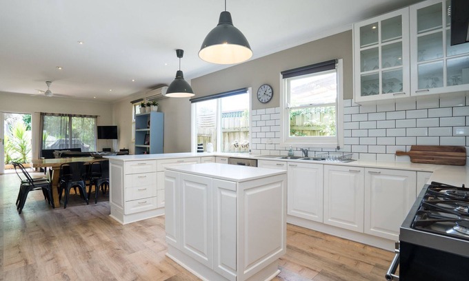 Rosebud House | Urban Beach Retreats Group Accommodation
