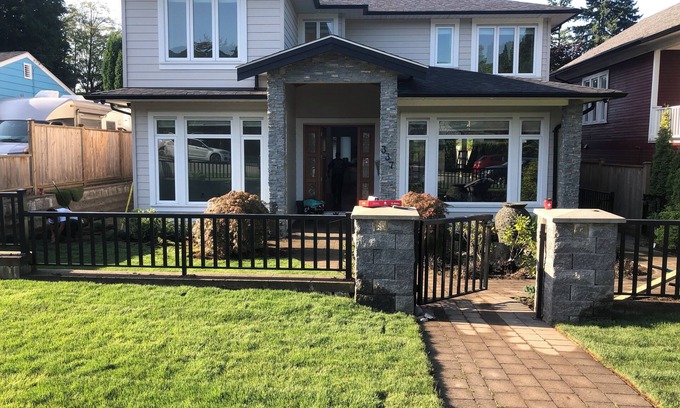 North Vancouver House | Urban /City Mountain Escape 🎿 🚵 - 2 Bedrooms (Your home away from home)
